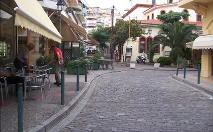 1-hour audioguided tuk-tuk tour of Kavala city