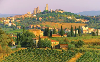 Private Tour - Classic Chianti Villages & San Gimignano with Wine Tastings & Lunch