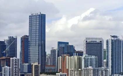 Miami 90-minute Millionaire's Row cruise with hop-on hop-off bus tour