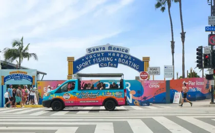Hollywood sightseeing and celebrity homes tour from Santa Monica