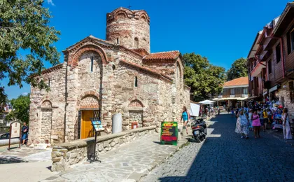 Nessebar walking tour with 3D experience and optional transfer