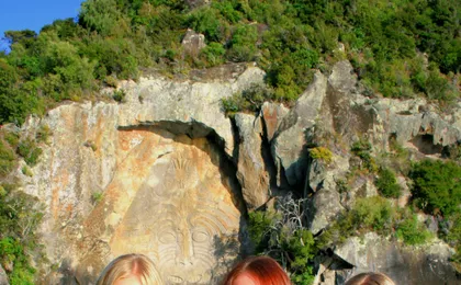 Lake Taupō cruise with Māori rock carvings