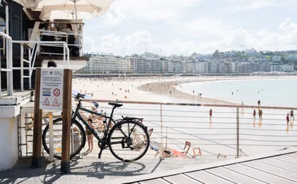San Sebastian city bicycle tour