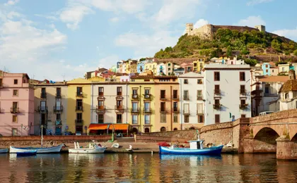 Market day in Bosa with guided tour and free time