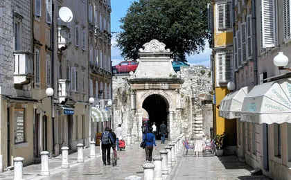Historic Zadar old town guided walking tour