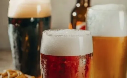 Albanian craft beer and meze tasting experience in Tirana