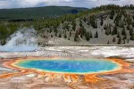 4 day Yellowstone and Tetons tour