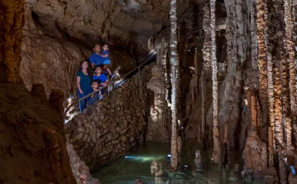 Natural bridge caverns discovery tour