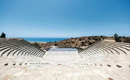 Ancient Kourion tour with Paphos Harbour visit