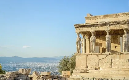 Athens guided tour with lunch and skip-the-line ticket to Acropolis, and museum