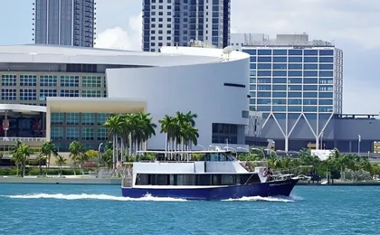 Biscayne Bay millionaire's row sightseeing boat tour