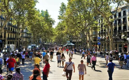 Sagrada Familia, Park Guell and and Old Town tour