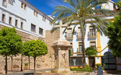 Guided walking tour of Marbella