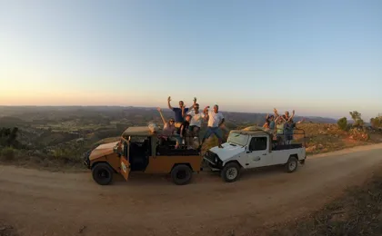 Sunset guided Jeep tour with dinner from Albufeira