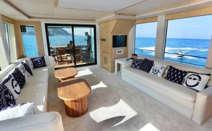 Full-day deluxe yacht cruise from Antalya