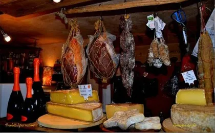 Aosta walking tour with Tasting