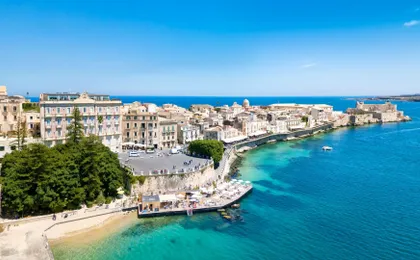 Ortigia Island and Grotte Marine boat tour with audioguide