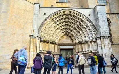 Girona full-day guided tour from Barcelona