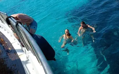 Little Venice and Agios Stefanos cruise