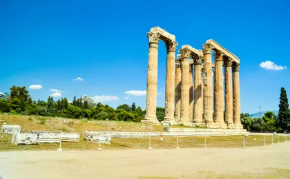 Guided tour of Ancient Olympia with a local expert