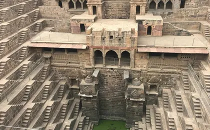 Guided Fatehpur Sikri & Abhaneri Tour From Agra To Jaipur By Car