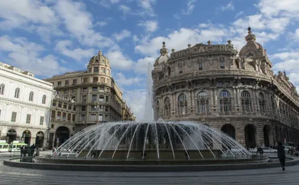 Private walking tour of Genoa