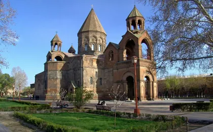 Day trip to Khor Virap, St. Echmiadzin, Zvartnots