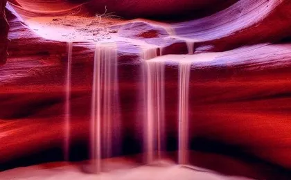 Lower Antelope Canyon guided hiking tour