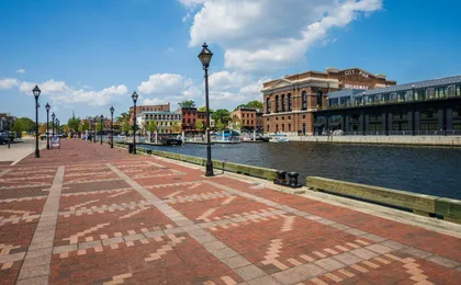 Historical Baltimore self-driving audio tour