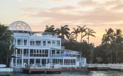 Miami Skyline Sunset Cruise of Biscayne Bay & Millionaire Homes