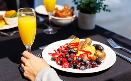 3-Course Brunch Cruise in Montreal
