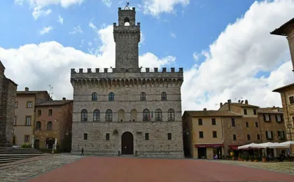 Tour to Pienza and Montepulciano Tour with Lunch and Wine Tasting