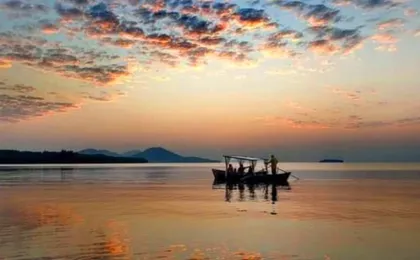 Ko Lanta sunrise boat trip