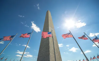 Discover DC bus tour and boat cruise