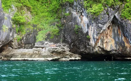 Full Day Speedboat Tour with Emerald Cave Visit