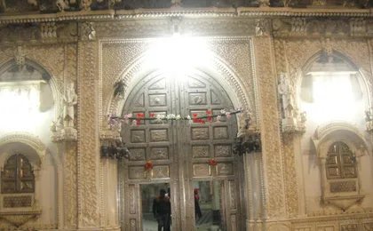 Visit Junagarh Fort and Karni Mata Temple with Jodhpur Drop from Bikaner