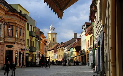 Day excursion to Dracula and Peles castles from Bucharest