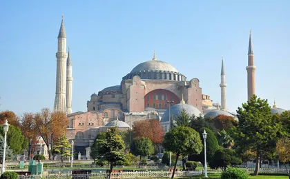 Turistalya Istanbul tour with flights included