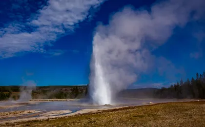 Old Faithful Self-Guided Walking Audio Tour