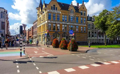 Haarlem self-guided audio tour app with historic centre walk