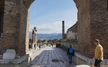 Pompeii Ruins day trip from Rome with hotel pick-up