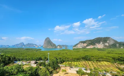 Full-day tour of Phang Nga Bay with James Bond Island visit
