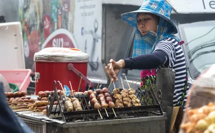 Half-day guided tour of Bangkok’s canals and Chinatown district