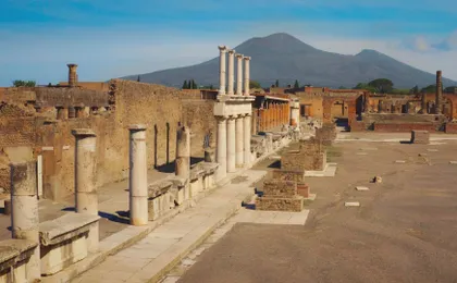 Pompeii and Vesuvius small group tour from Maiori with skip-the-line tickets