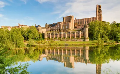 Trip to Albi and Cordes Sur Ciel from Toulouse
