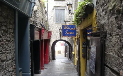 Glendalough, Wicklow and Kilkenny day tour from Dublin