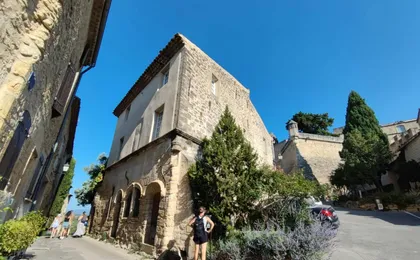 Luberon markets and villages from Aix en Provence