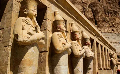 Full-day East and West Bank tour with lunch from Luxor