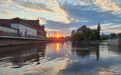 Wrocław river cruise with welcome drink and music