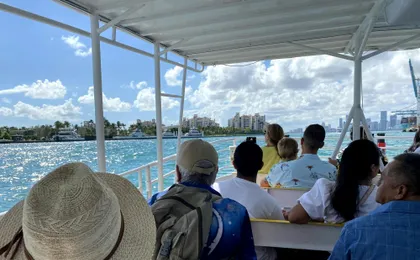 South Beach: Cruise of Millionaire’s Homes & Miami Skyline